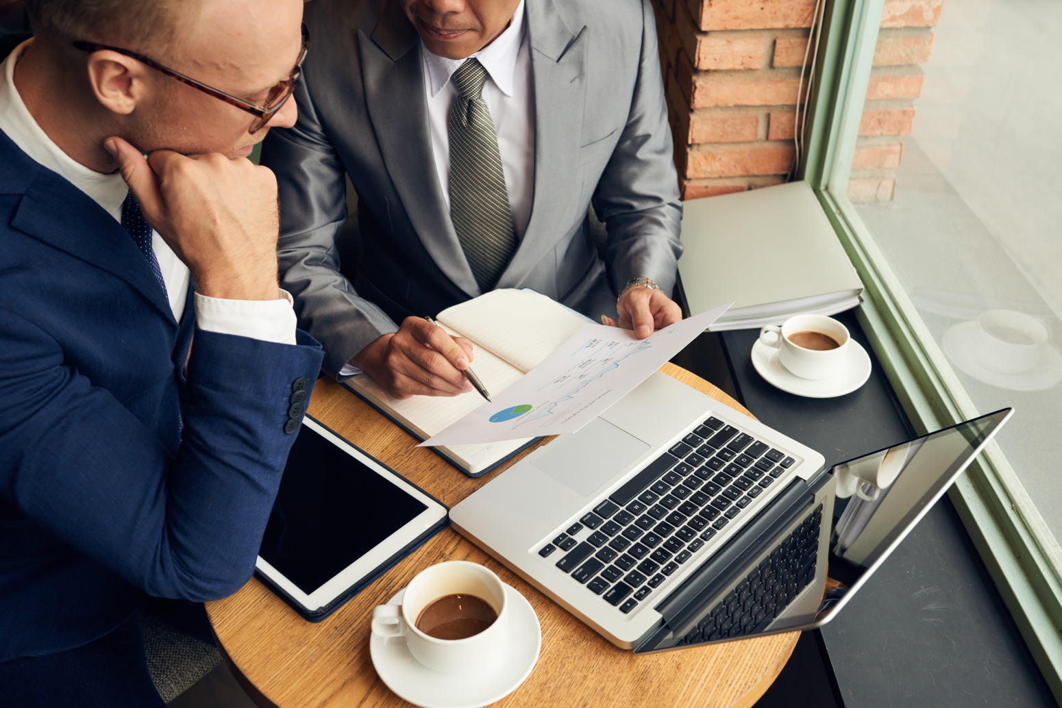 Segment urządzeń biznesowych nieustannie się rozrasta, jednak wciąż niełatwo jest znaleźć model, który sprosta niełatwym wymaganiom